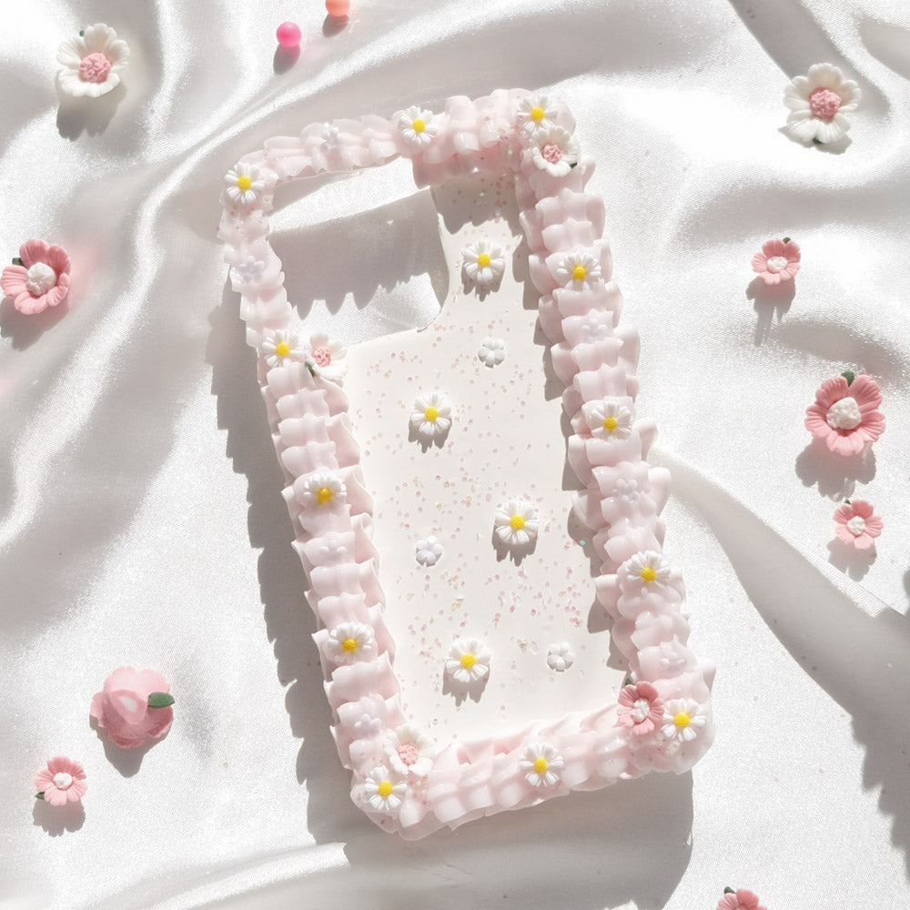 Dreamy Daisy Phone Case