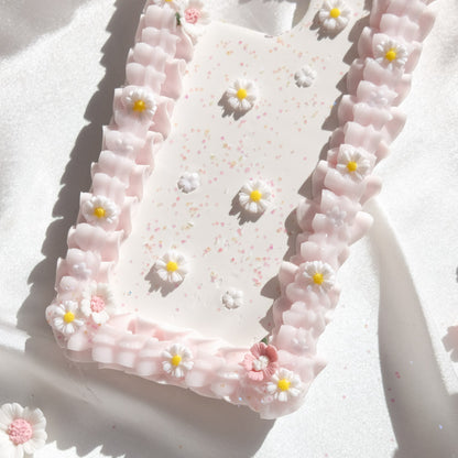 Dreamy Daisy Phone Case