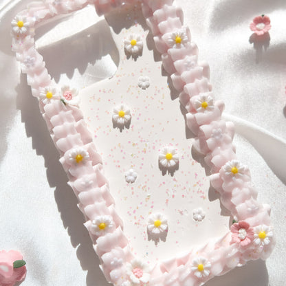 Dreamy Daisy Phone Case